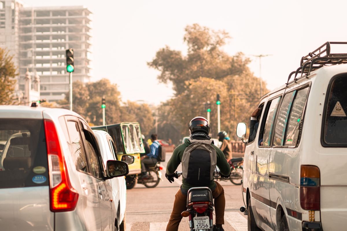 Rent a Car in Shadman, Lahore